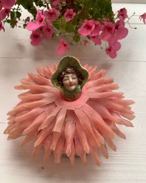 Petite boîte ancienne
