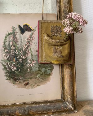 ancienne bourse de carporal en tissu du 19eme siècle agneau pascal