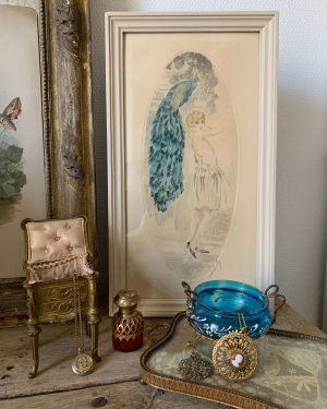ancienne gravure art déco femme et paon