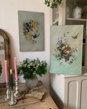 ancienne peinture à l'huile hirondelles