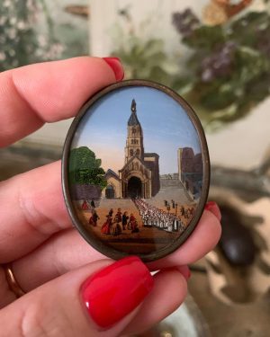 medaillon facon fixé sous verre ancien xixe