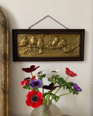 ancien cadre oiseaux décor embossé laiton art nouveau