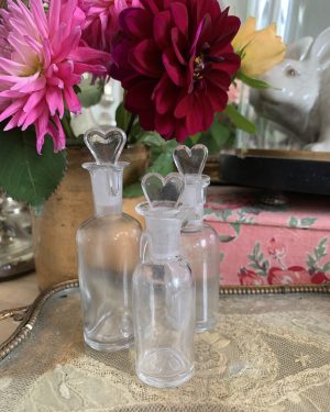 Lot de 3 flacons de pharmacie anciens