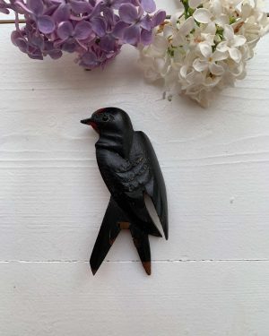 Ancienne hirondelle en bois