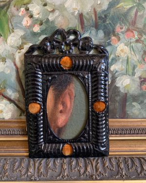 Peinture ancienne "L’oreille"